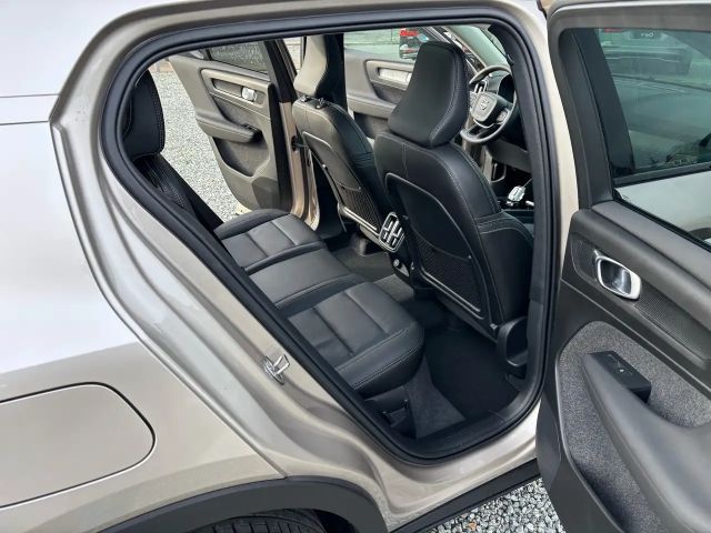 Volvo XC40 Dark Ultra