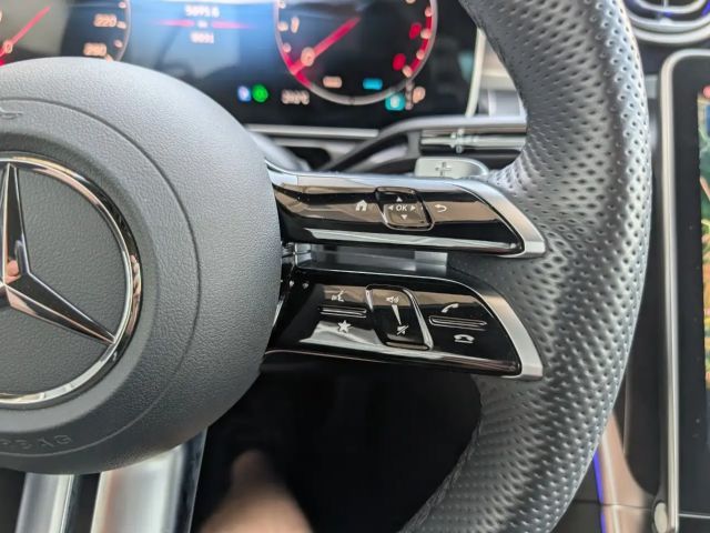 Mercedes-Benz CLE 300 4MATIC AMG Line