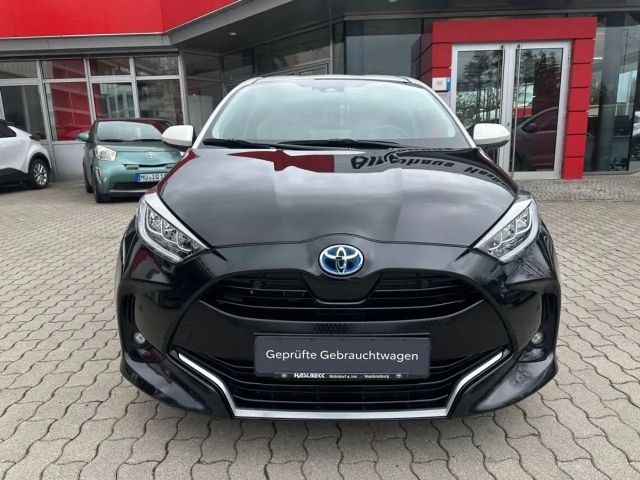Toyota Yaris Hatchback Hybride VVT-i