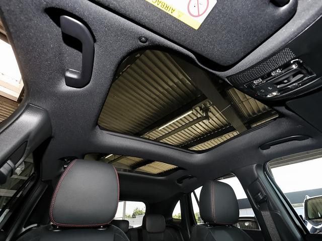 Mercedes-Benz GLA 200 AMG Line