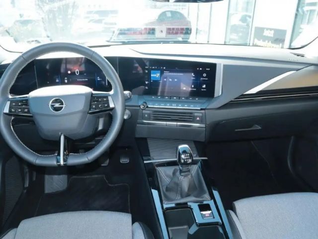 Opel Astra 1.2 Turbo Elegance Sports Tourer