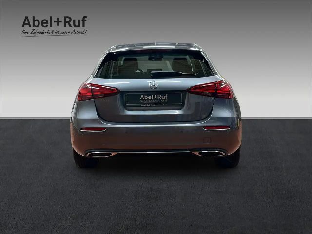 Mercedes-Benz A 200 Progressive