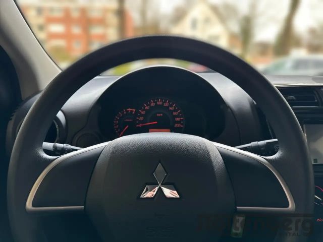 Mitsubishi Space Star Star