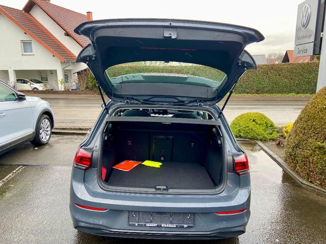 Volkswagen Golf Life