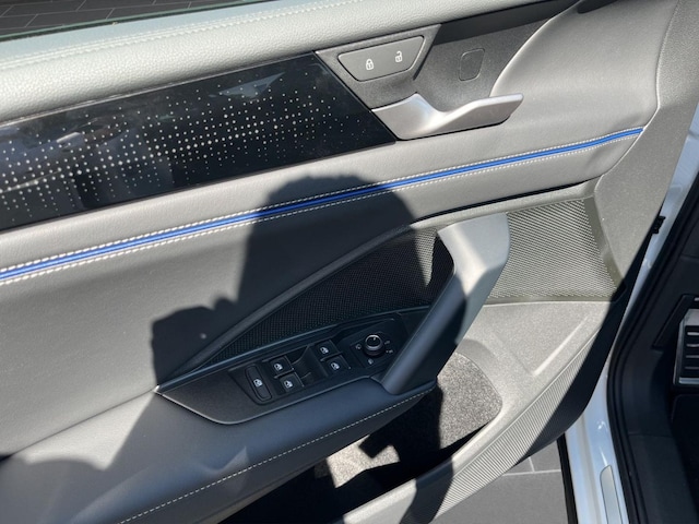 Volkswagen Tiguan 2.0 TDI IQ.Drive R-Line