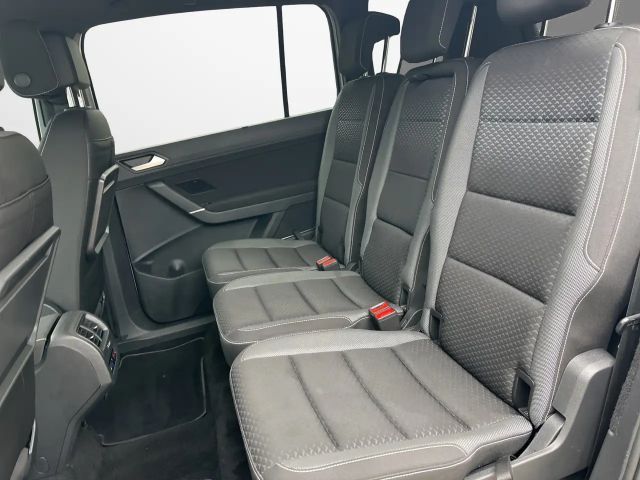 Volkswagen Touran 1.5 TSI DSG