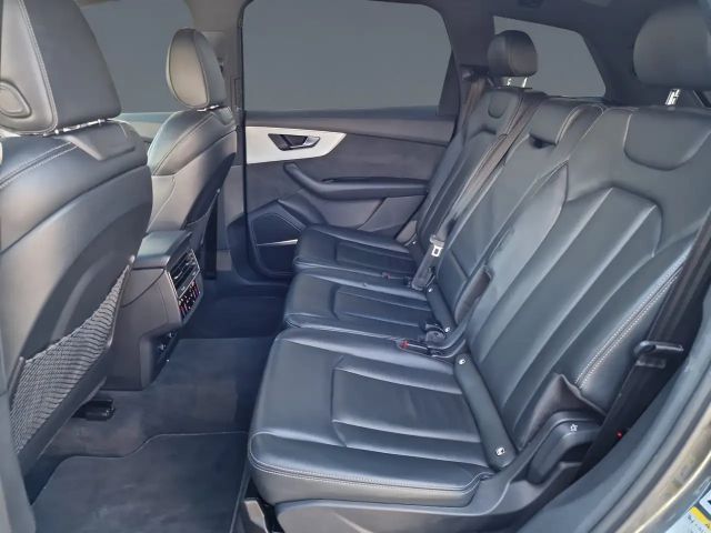 Audi Q7 50 TDI Quattro S-Line