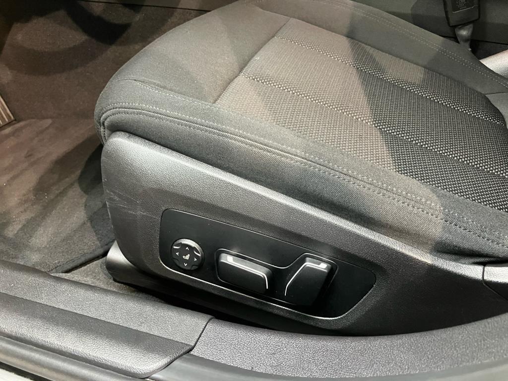 BMW 320 320i Sedan xDrive