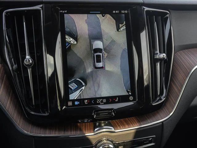 Volvo XC60 AWD R-Design Recharge T8