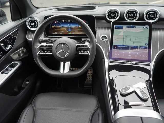 Mercedes-Benz GLC 300 AMG Line