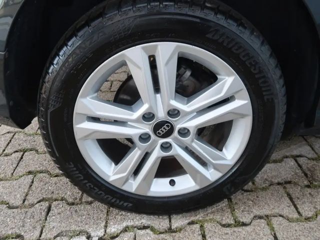 Audi Q2 1,5 TFSI advanced 35 +APP +LEDMatrix +RFK+ACC