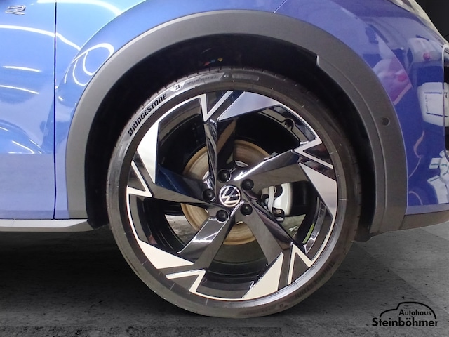 Volkswagen T-Roc 1.5 eTSI DSG IQ.Drive R-Line