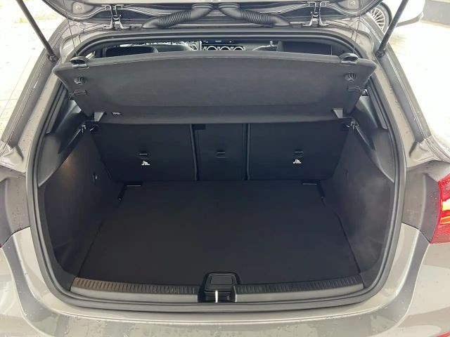 Mercedes-Benz A 180 Progressive