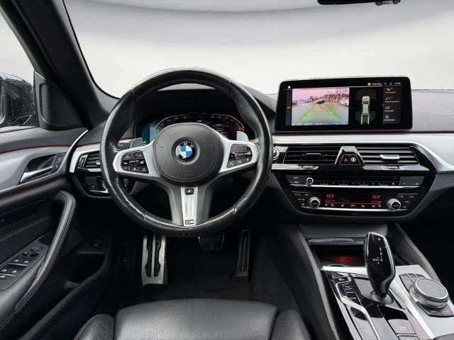 BMW 530 530d M-Sport Touring xDrive