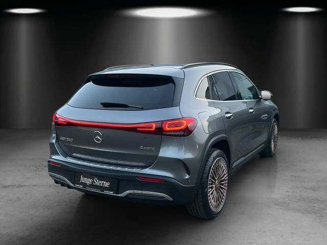 Mercedes-Benz EQA 350 4MATIC AMG Line