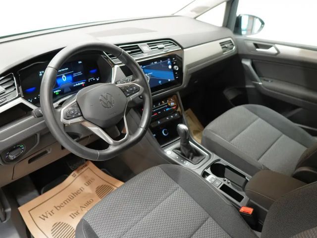Volkswagen Touran 1.5 TSI DSG