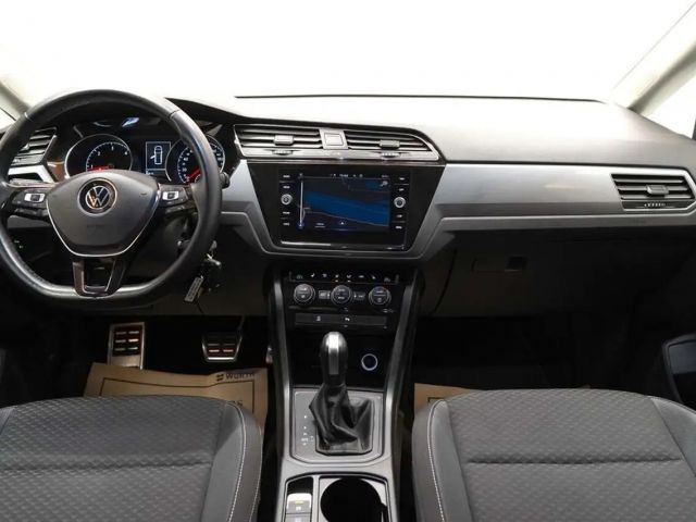 Volkswagen Touran DSG