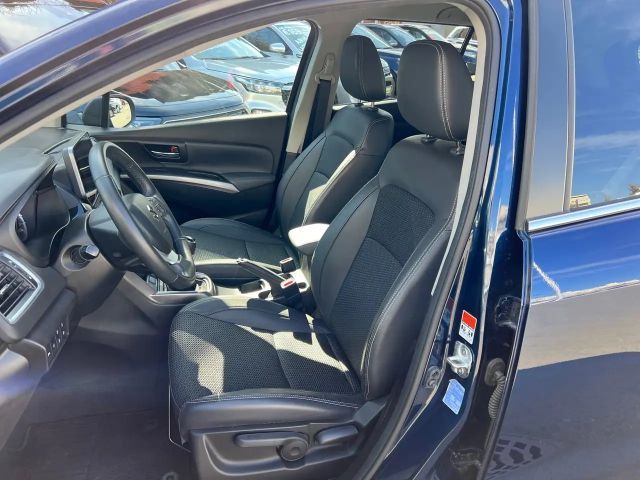 Suzuki S-Cross Flash
