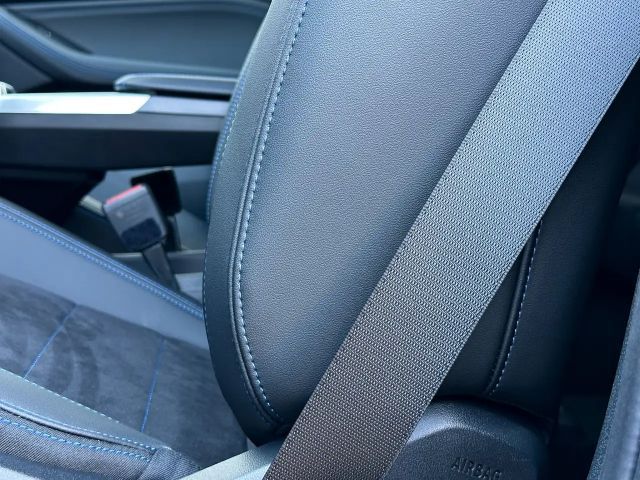 BMW 220 220d Active Tourer Sedan