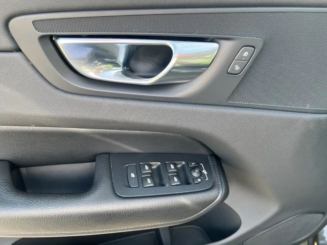 Volvo XC60 B4D (197 PS) AG8|MomentumPRO|Panorama