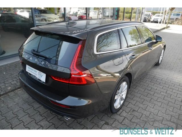 Volvo V60 Core Hybrid