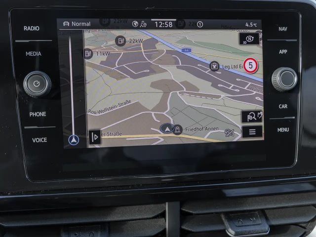 Volkswagen T-Roc 1.5 TSI DSG R-Line