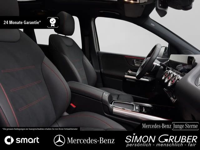 Mercedes-Benz B 200 AMG Line Sedan