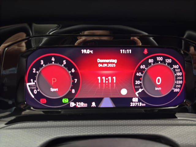 Volkswagen Golf 2.0 TSI Golf VIII