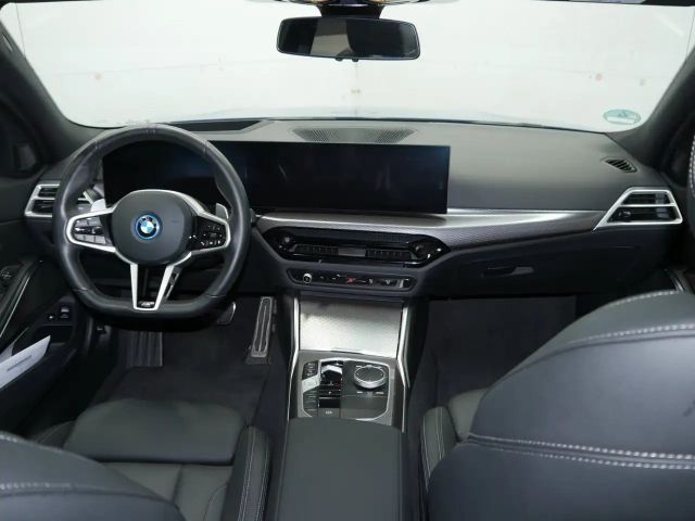 BMW 330 330e M-Sport Touring