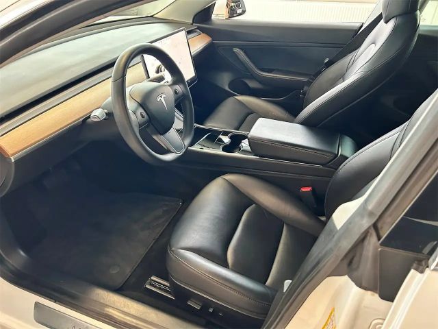 Tesla Model 3 Standard Range