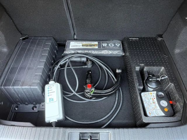 Renault Captur E-Tech EDC Intens