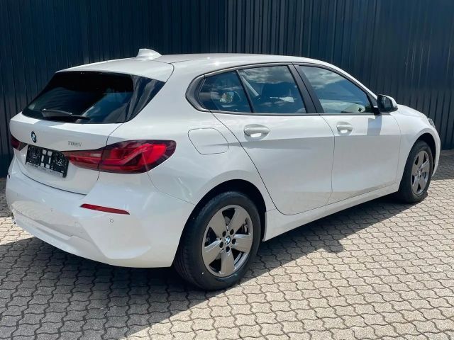 BMW 116 116i 5-deurs Sedan