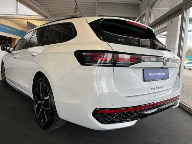 Volkswagen Passat IQ.Drive R-Line Variant