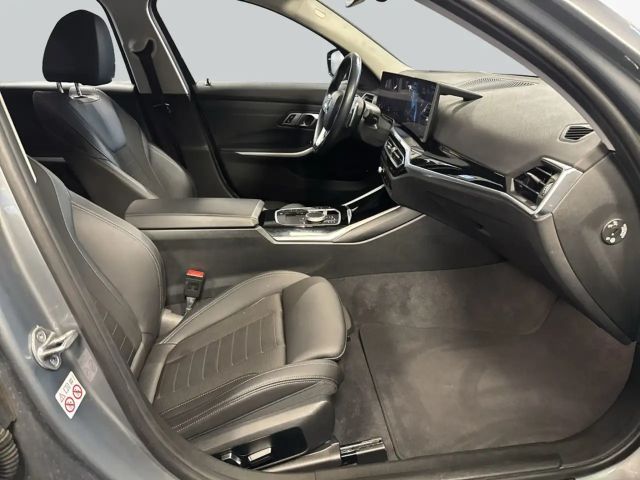 BMW 330 330e Touring