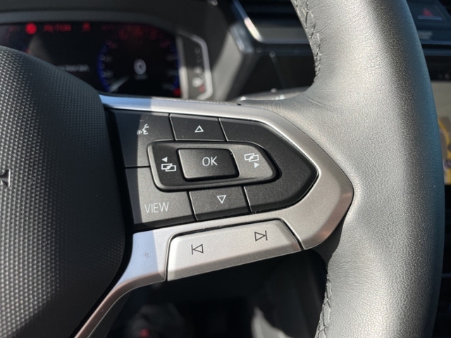 Volkswagen Touran 1.5 TSI DSG R-Line