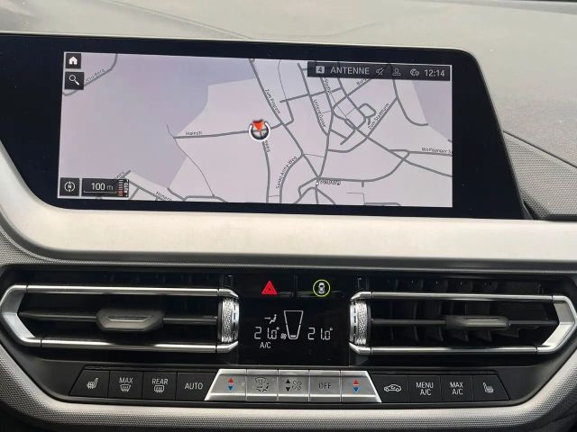 BMW 116 116i 5-deurs Sedan