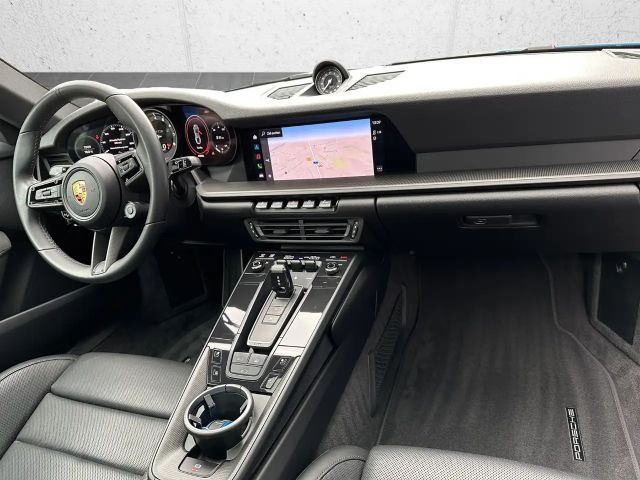 Porsche 992 4 Carrera Coupé GTS