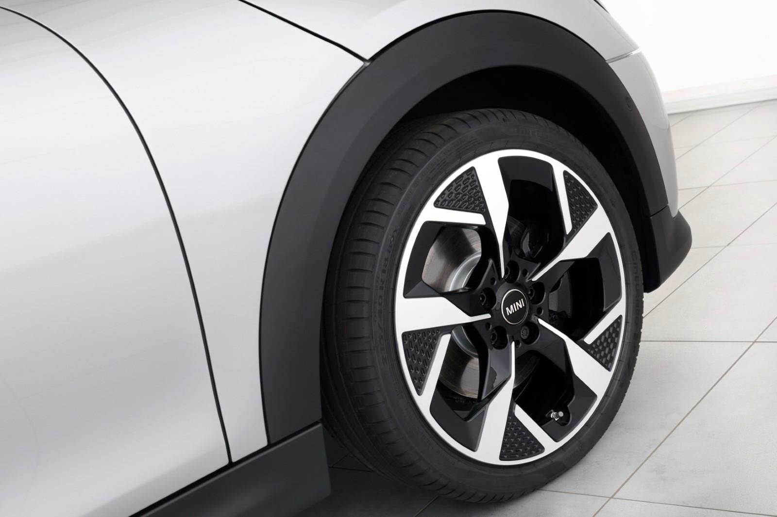 MINI Cooper Favoured John Cooper Works