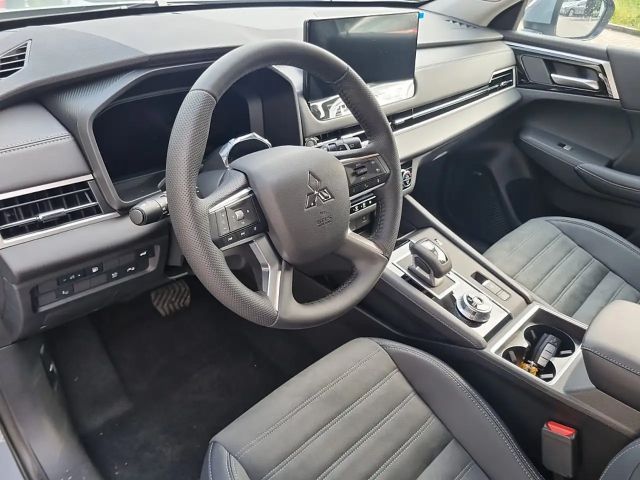 Mitsubishi Outlander Intense PHEV