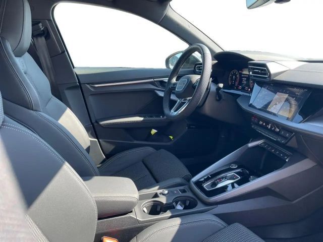 Audi A3 35 TFSI S-Line Sedan Sportback