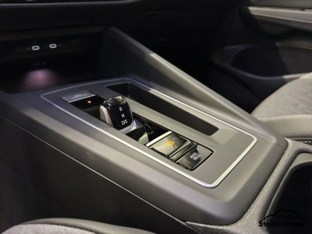 Volkswagen Golf 1.5 eTSI DSG Variant