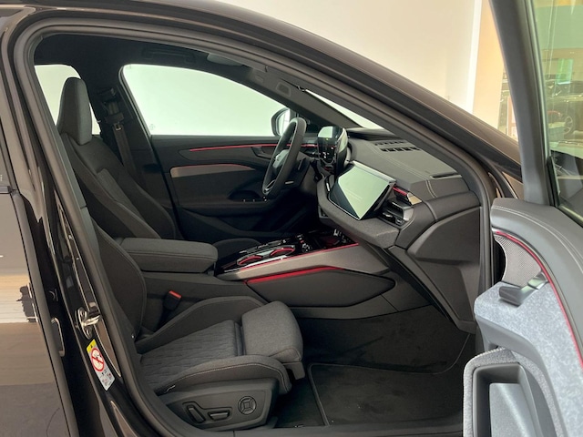 Audi A6 Avant Quattro S-Tronic