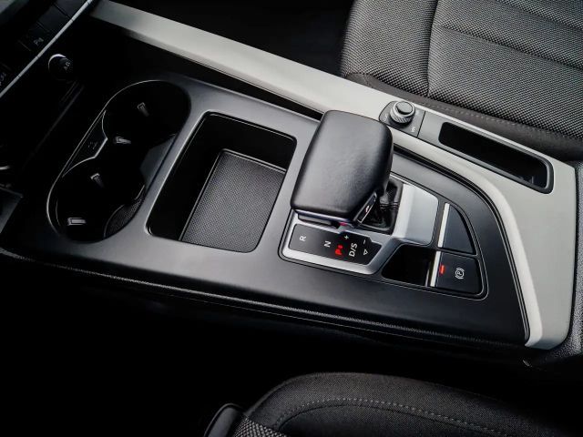 Audi A4 30 TDI Avant S-Tronic