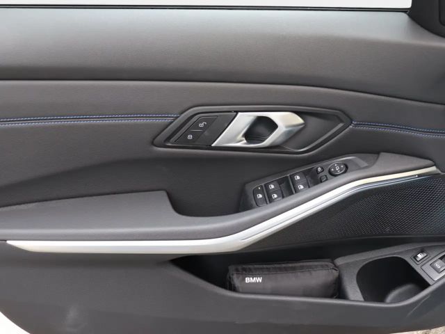 BMW 330 330e M-Sport Touring