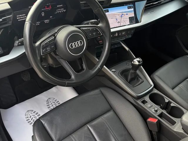 Audi A3 30 TDI Sedan