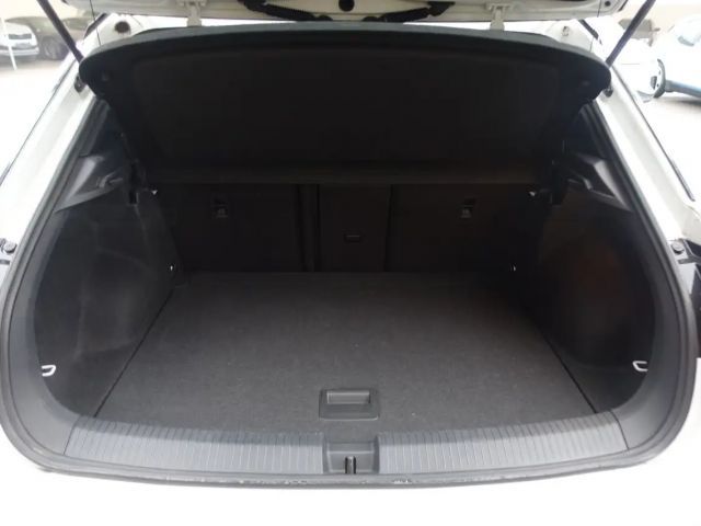 Volkswagen T-Roc 1.5 TSI DSG R-Line