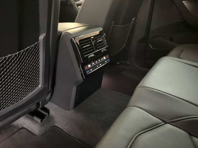 Volkswagen Touareg 3.0 V6 TDI R-Line