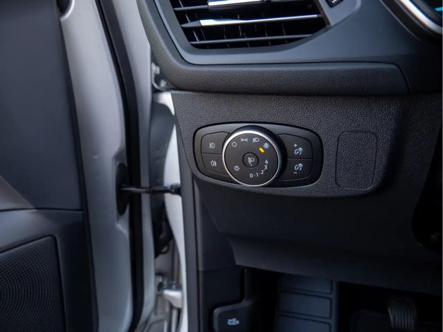 Ford Focus C & C 1.0L 125PS PDC KAMERA NAVI LED