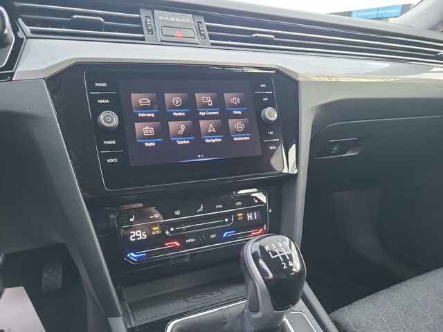 Volkswagen Passat 1.5 TSI Business Variant