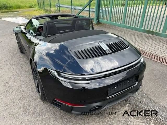 Porsche 992 Cabrio Carrera GTS